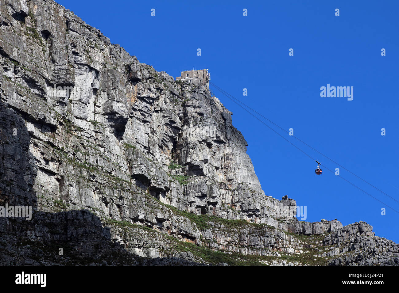 Città del Capo è la Table Mountain e la funivia che porta i turisti fino al picco. Foto Stock