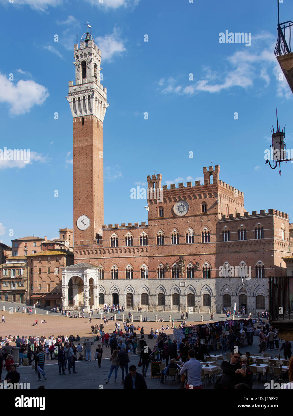 Italia Siena, il Palazzo Pubblico nel campo 1289-1309 Foto Stock