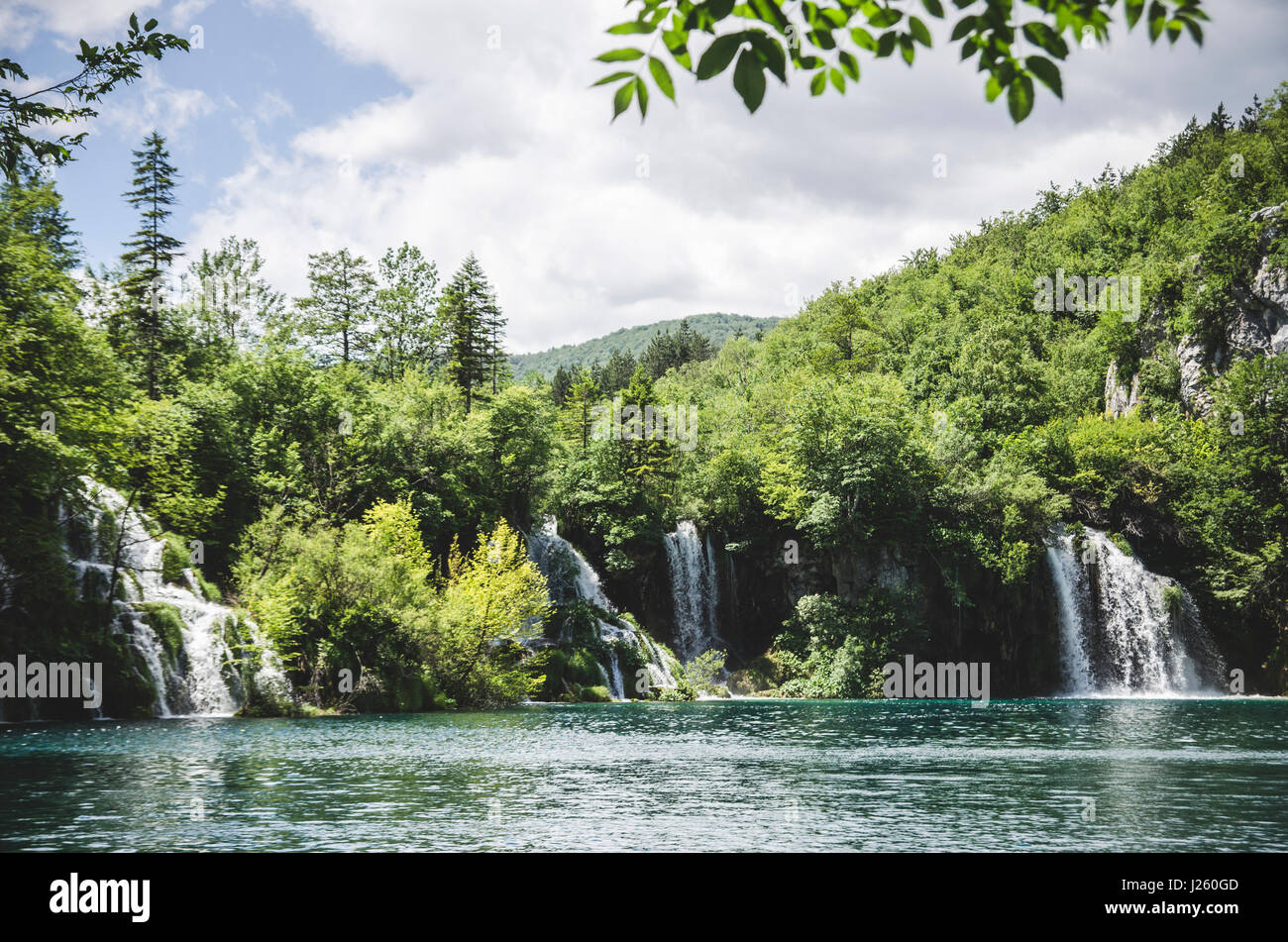Dettaglio della cascata, il Parco Nazionale dei Laghi di Plitvice, Croazia Foto Stock