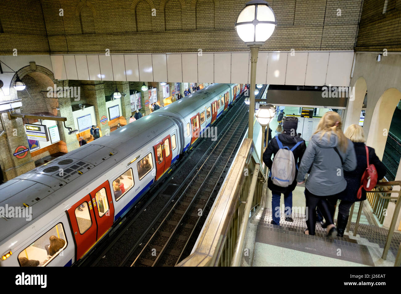 Metropolitana di Gloucester Road stazione metropolitana a Londra, Inghilterra, Regno Unito, Europa Foto Stock