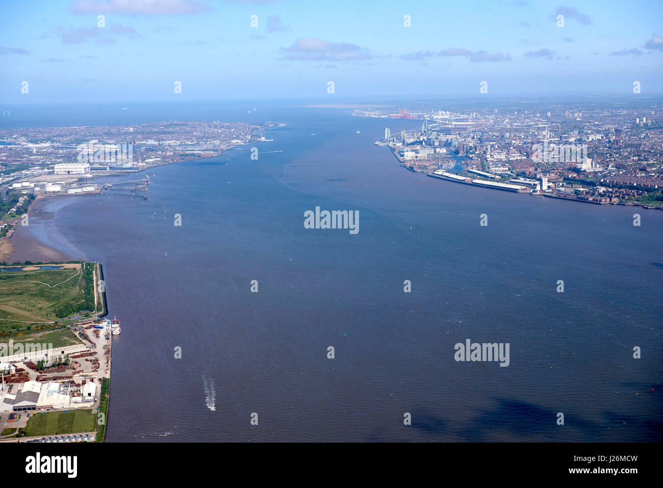 Una veduta aerea della bocca del Mersey estuario, North West England, Regno Unito Foto Stock