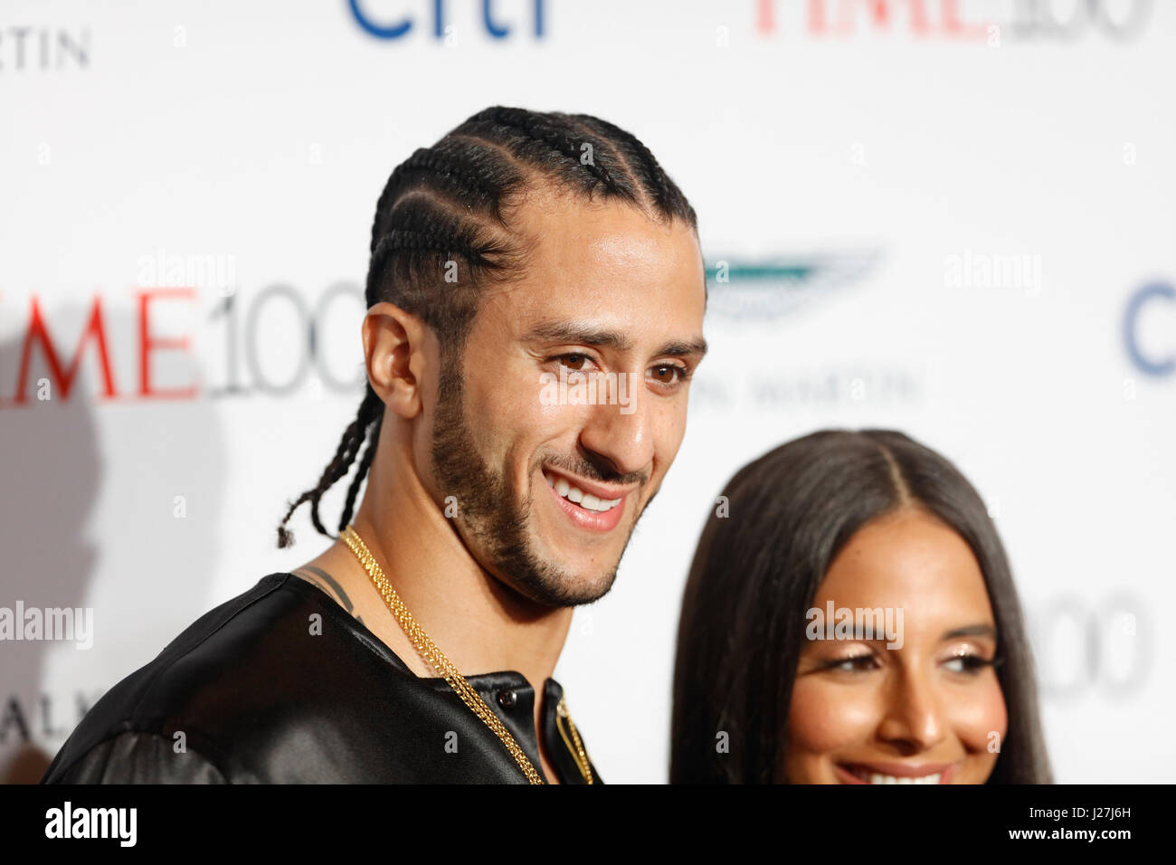 New York, Stati Uniti d'America. Xxv Aprile, 2017. Colin Kaepernick assiste il 2017 100 Tempo di gala al Jazz al Lincoln Center il 25 aprile 2017 a New York City. Credito: la foto di accesso/Alamy Live News Foto Stock