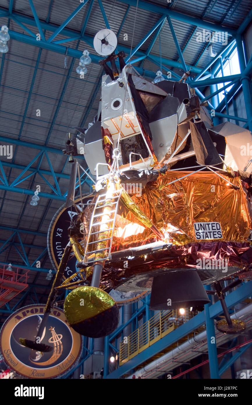 Un Apollo modulo lunare (LM) visualizzato all'Apollo/Saturn V Center alla NASA Kennedy Space Center, Florida. Foto Stock