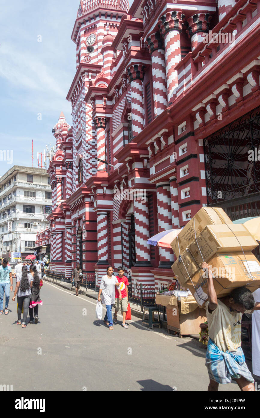 Jami-Ul-Alfar moschea (Moschea Rossa), Cross Street, Pettah, Colombo, Sri Lanka Foto Stock