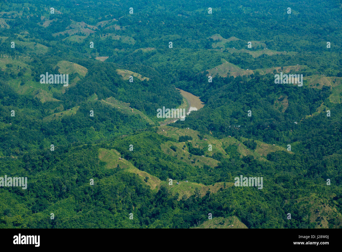 Vista del paesaggio del Nilgiri. È una delle più alte cime e bellissimo luogo turistico. Bandarban, Bangladesh. Foto Stock