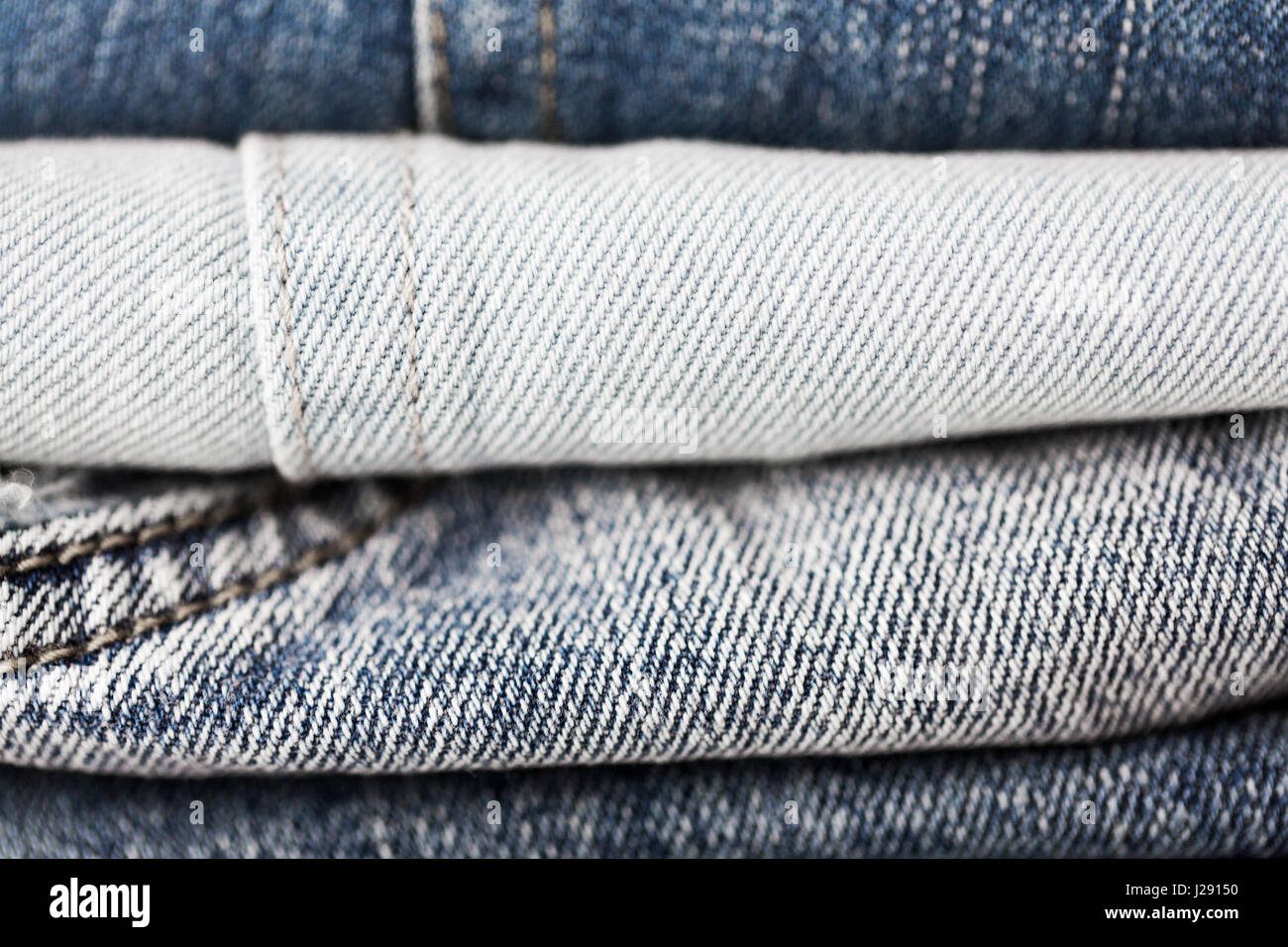 Close up di abbigliamento denim o blue-jeans pelo Foto Stock