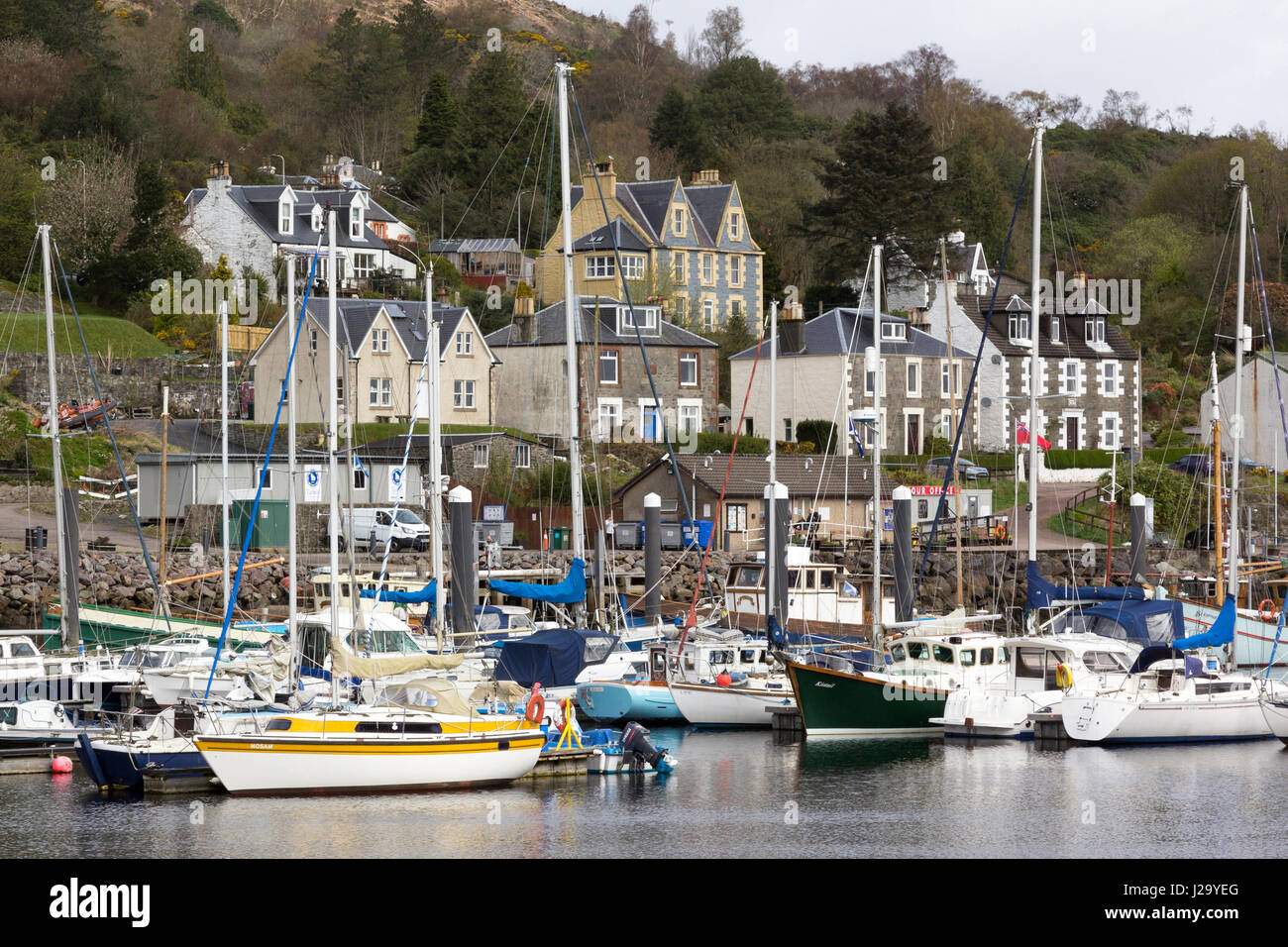Tarbert Villaggio di Pescatori, Loch Fyne, Scotland, Regno Unito Foto Stock