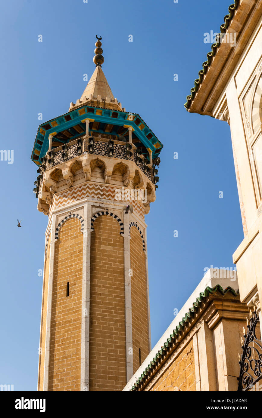 Il minareto di Youssef Dey moschea, Tunisia, Nord Africa Foto Stock