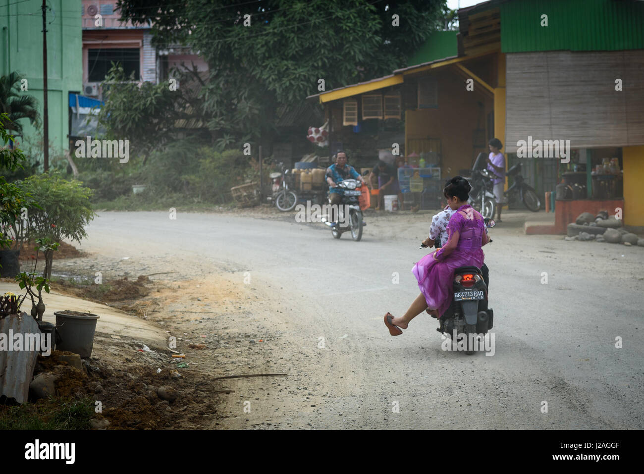 Indonesia, Sumatera Utara, Kabul Langkat, scene di strada Foto Stock