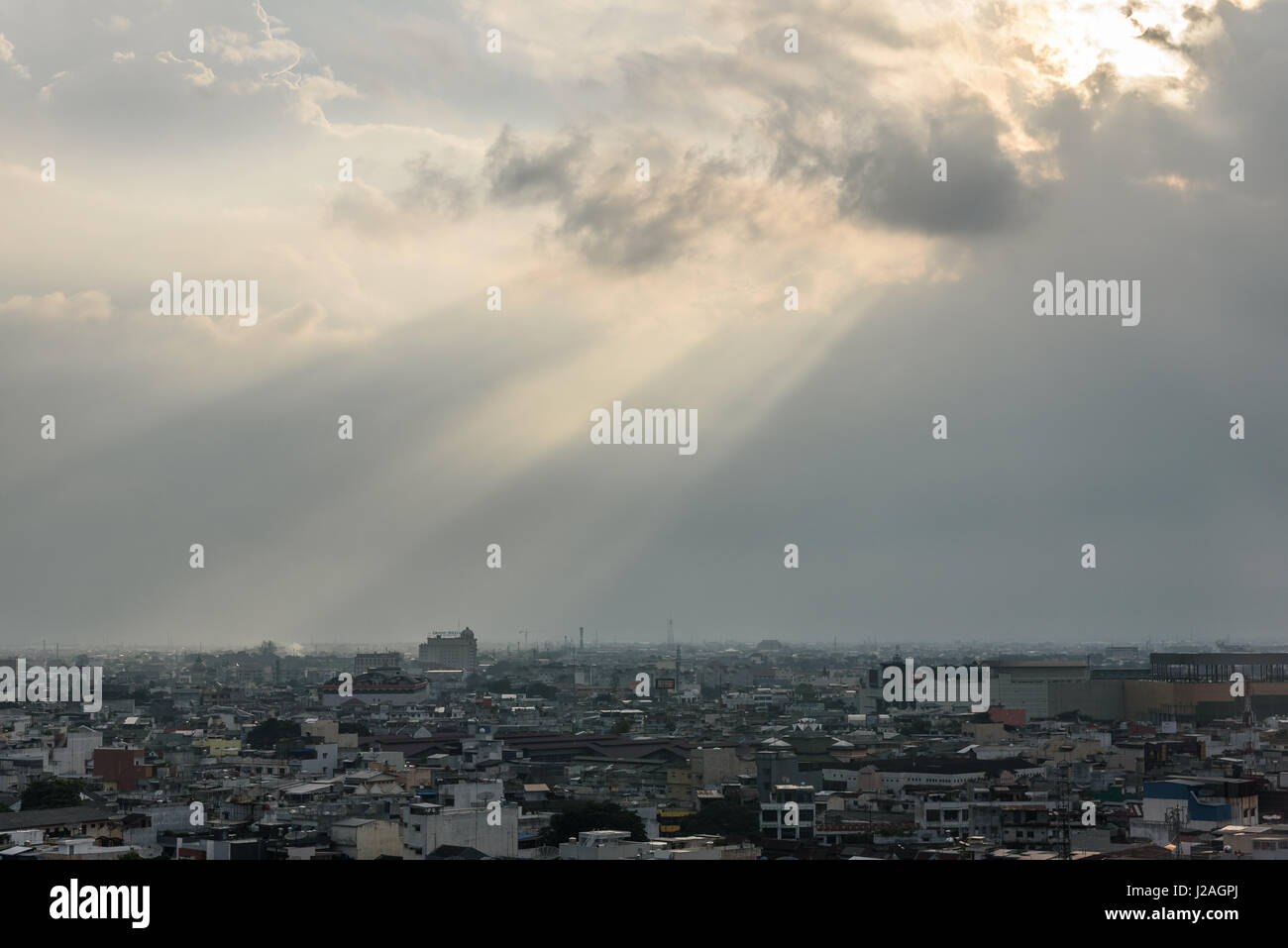Indonesia, Sumatera Utara, Kota Medan, vista dall'hotel Aryaduta, Medan Foto Stock