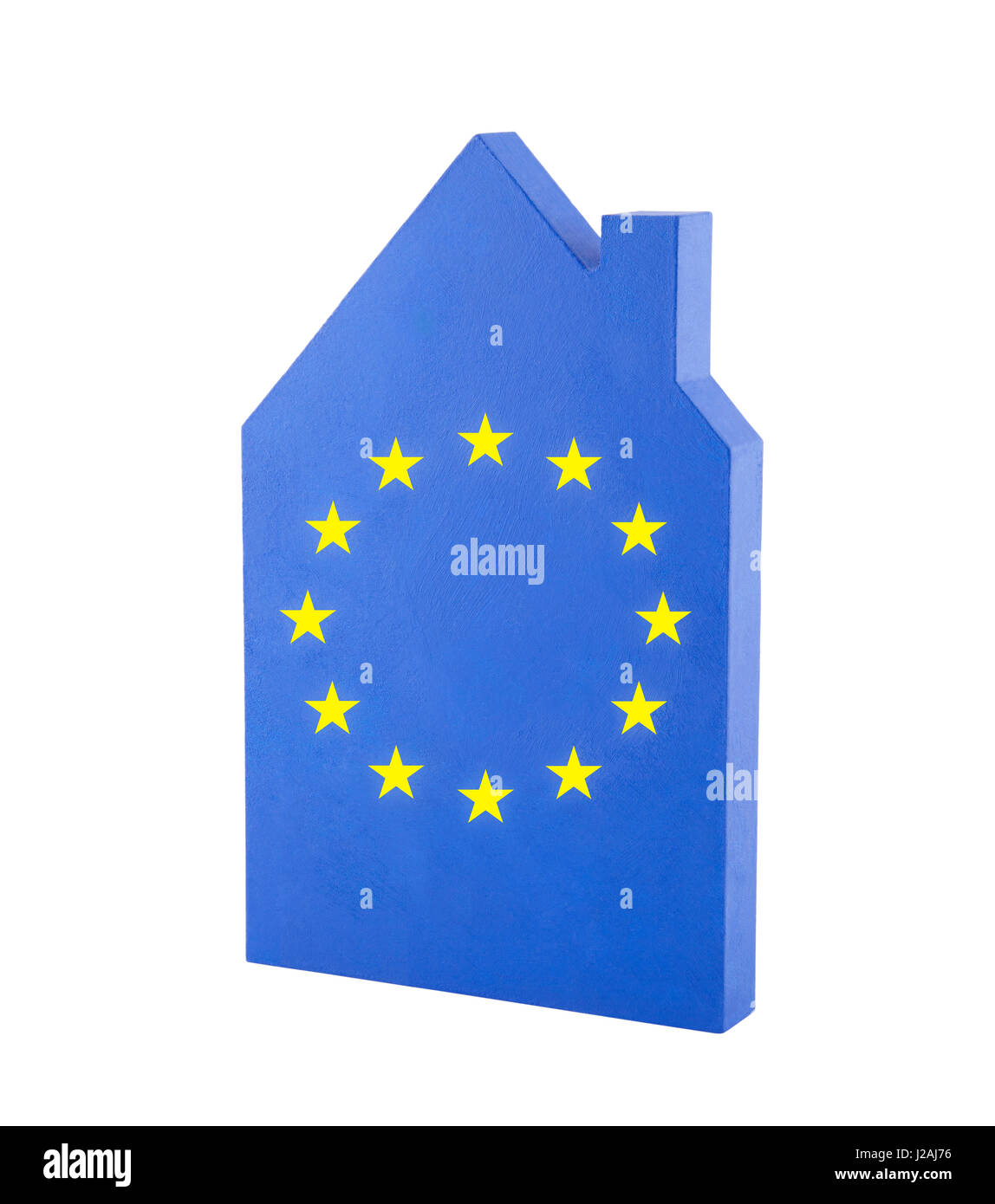 Casa con la bandiera dell'Unione europea isolati su sfondo bianco Foto Stock