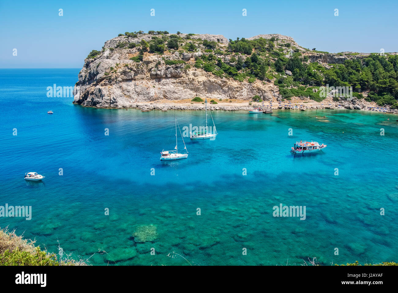 Vista di Ladiko Anthony Quinn Bay. Rhodes, isole Dodecanesi, Grecia, Europa Foto Stock