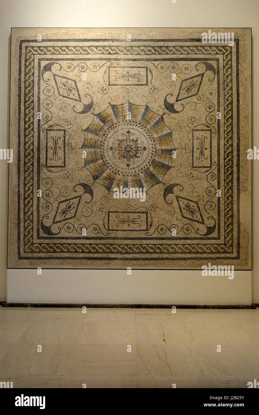 Mosaico sulla parete del Museo Archeologico Nazionale di Taranto uno dei più importanti musei in Italia Regione Puglia Italia Foto Stock