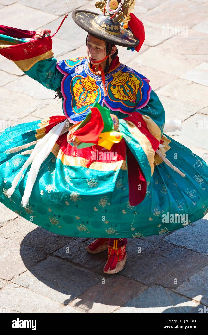 Black Hat ballerini, Tshechu Festival di Wangdue Phodrang Dzong Wangdi Bhutan Foto Stock