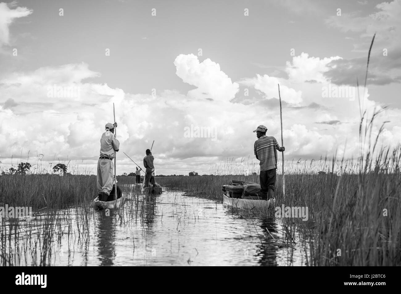 Mokoro Canoa in Okavango Delta vicino a Maun, Botswana Foto Stock