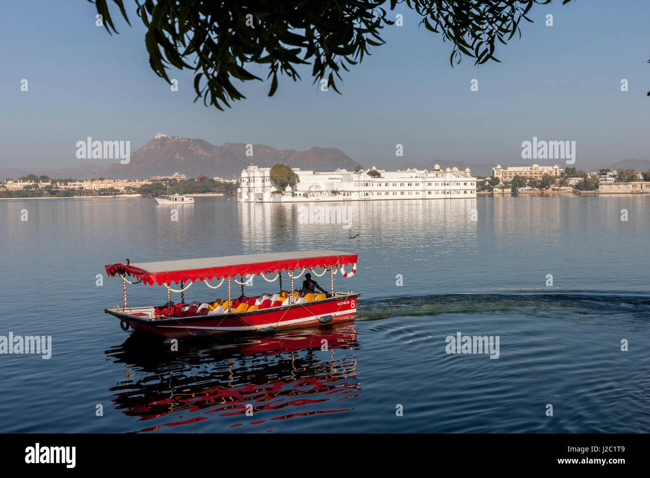 Jag Mandir. Lago Pichola. Udaipur Rajasthan. India. Foto Stock