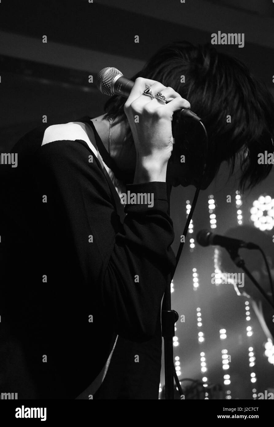 Gli orrori live sul palco a BBC Radio 6 Music Festival, Salford, Manchester. Foto Stock