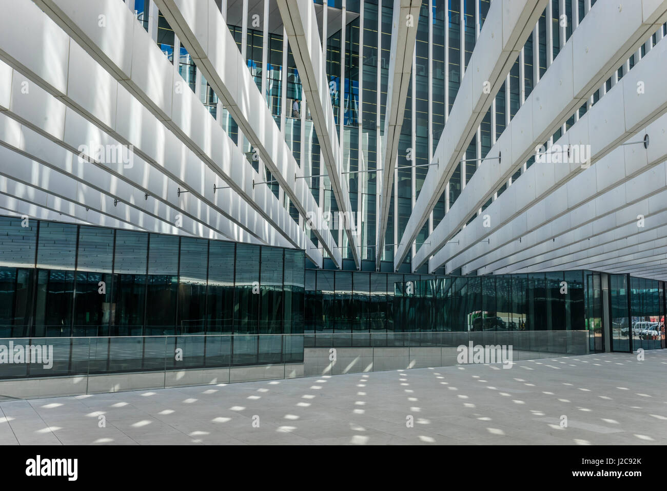 La sede centrale di EDP, Cais de Sodré, Lisbona, Portogallo Foto Stock