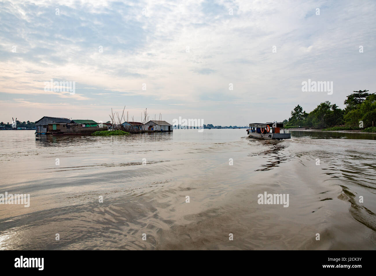 Cồn Sơn, Bùi Hữu Nghĩa vicino Cần Thơ, la capitale e la città più grande del Mekong DeltaBy barca si attraversa il Mekong per l'isola Foto Stock