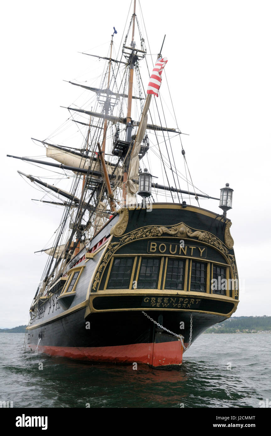 Canada, British Columbia, Victoria. HMS Bounty è di 180 piedi (54 metri  quadrati)-truccate a tre alberi costruito in Lunenburg, Nova Scotia, basato  sull'originale della nave ancora disegni su file nell'ammiragliato inglese  archivi