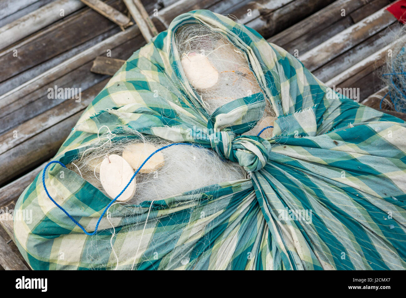 Indonesia Sulawesi Selatan, Soppeng Kabupaten, pranzo rete da pesca, Lago Danau Tempe Foto Stock