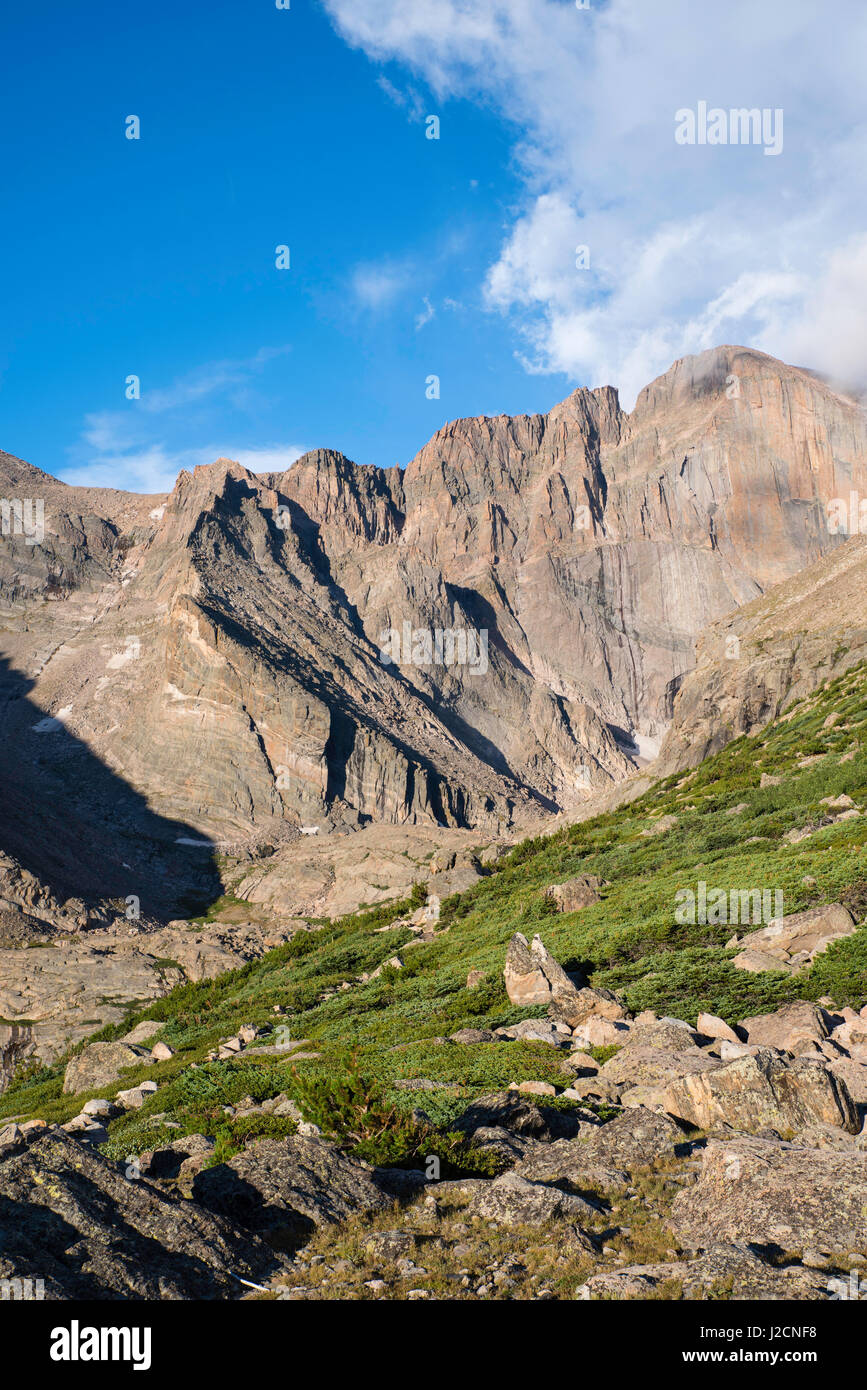 Vista la mattina sul modo in cui la brama di picco, percorso keyhole, Rocky Mountain National Park, COLORADO. Foto Stock