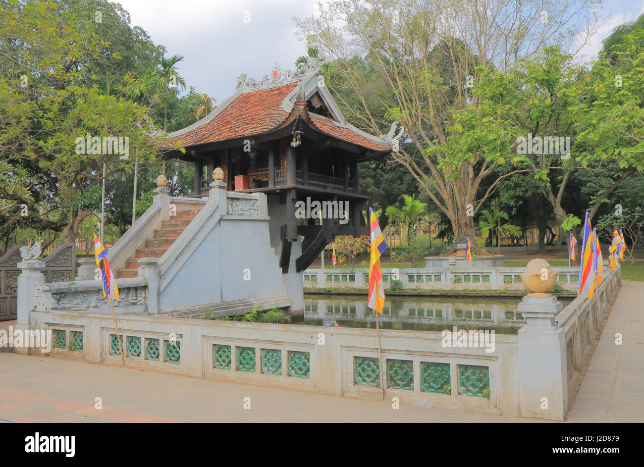 Pagoda su un Pilastro tempio in Hanoi Vietnam Foto Stock