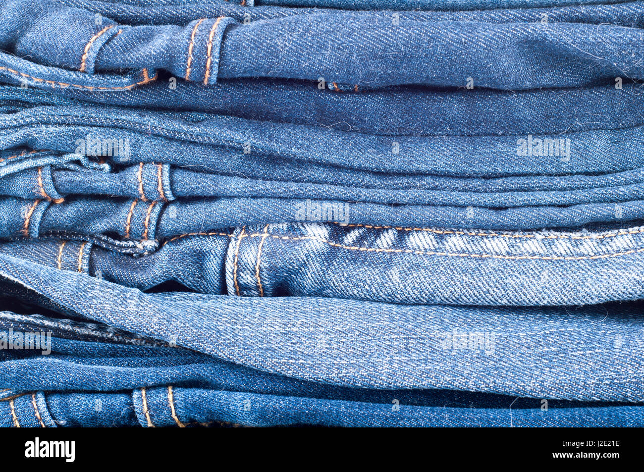 Blu jean background .Blue jeans denim texture. Sfondo jeans Foto stock -  Alamy