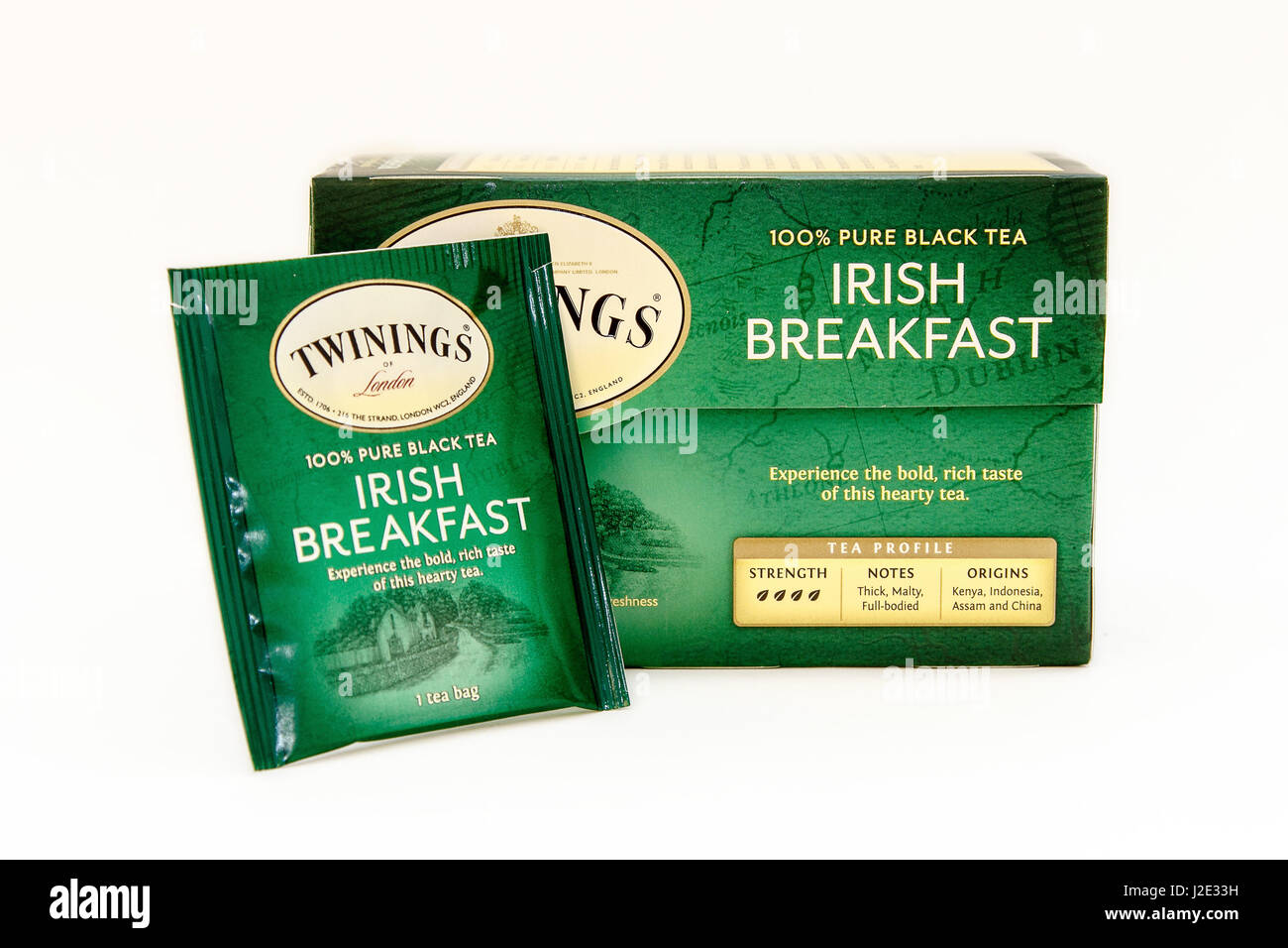 Un pacco di prima colazione irlandese tea isolati su sfondo bianco. Foto Stock