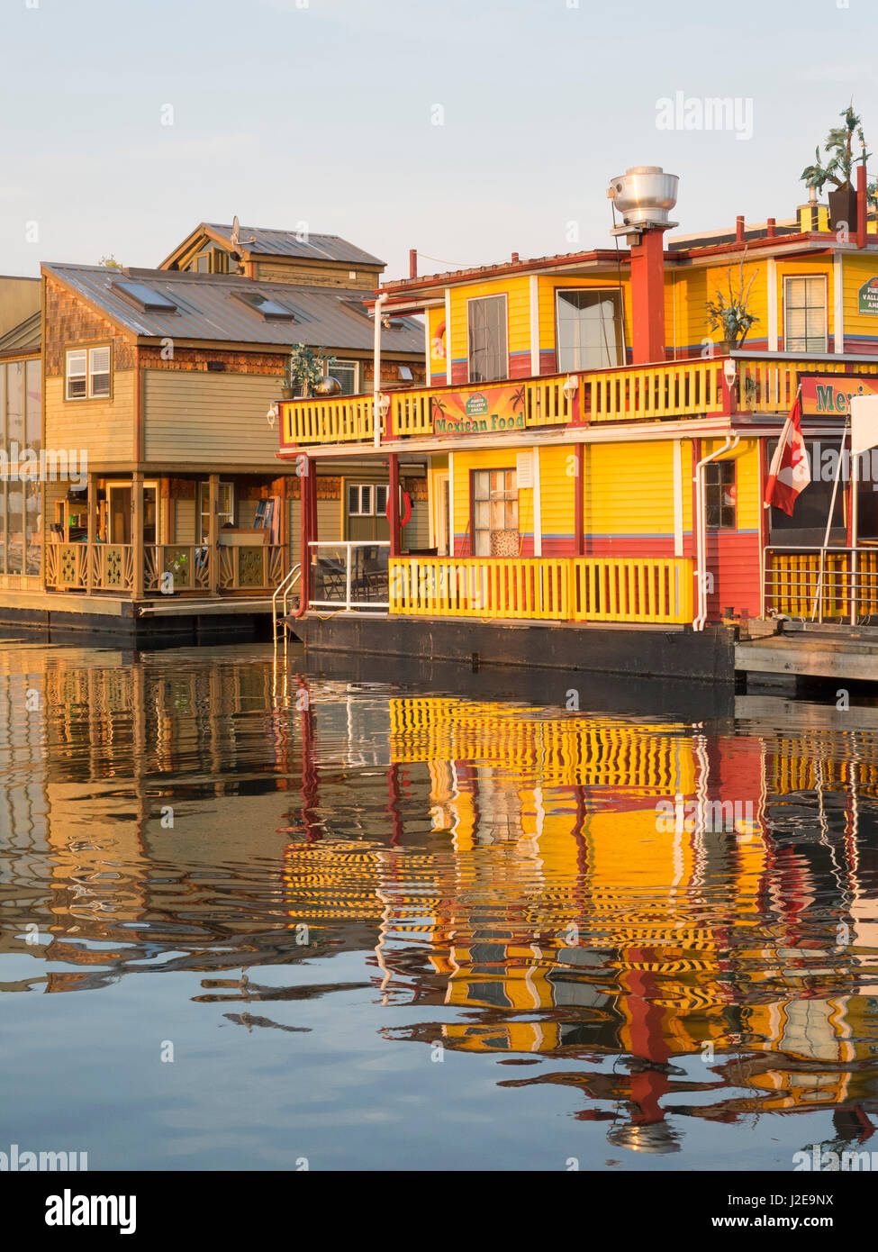 Canada, British Columbia, Victoria, Fisherman Wharf, case galleggianti Foto Stock