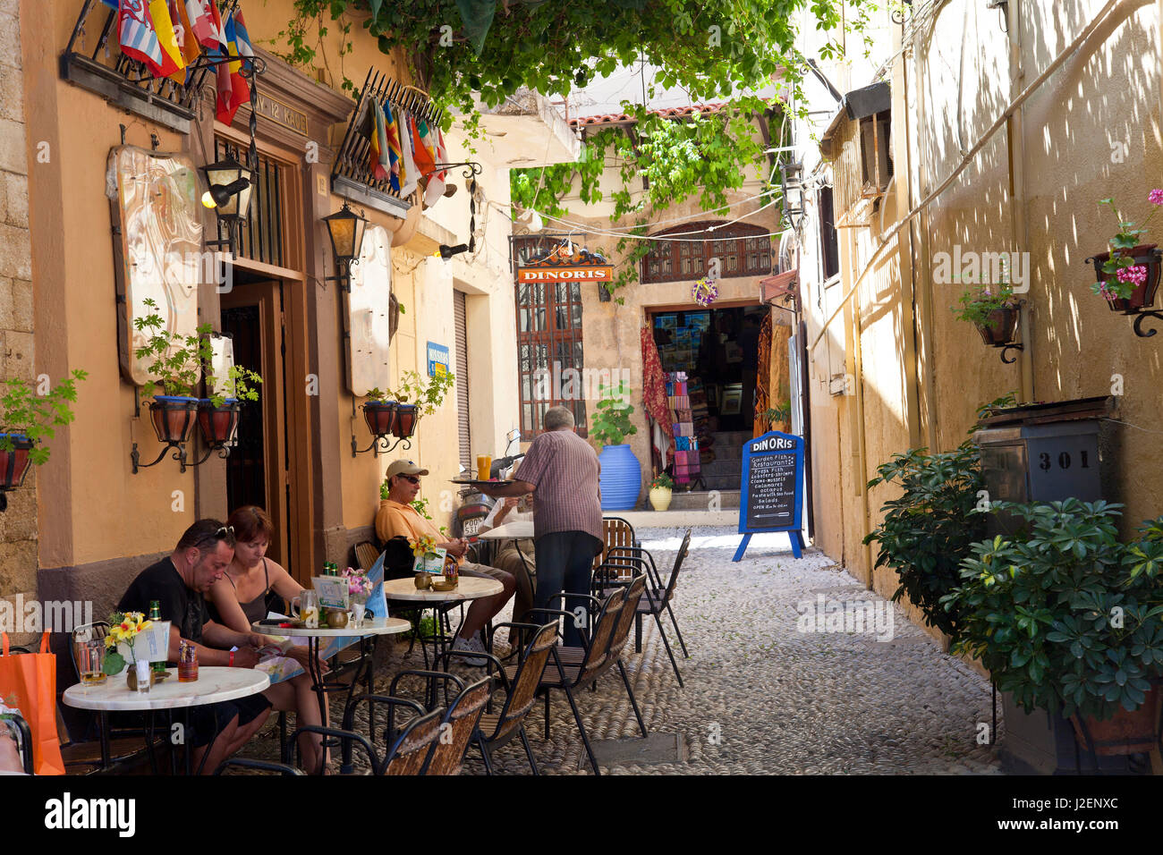 Cafe, taverna, RODI, RODI, DODECANNESO isole, Grecia Foto Stock