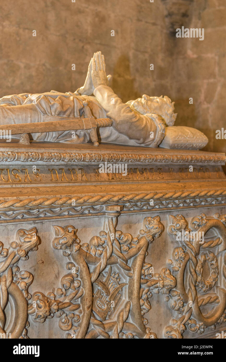 Luis Vaz de Camoes tomba nel monastero di San Geronimo, Lisbona, Portogallo Foto Stock