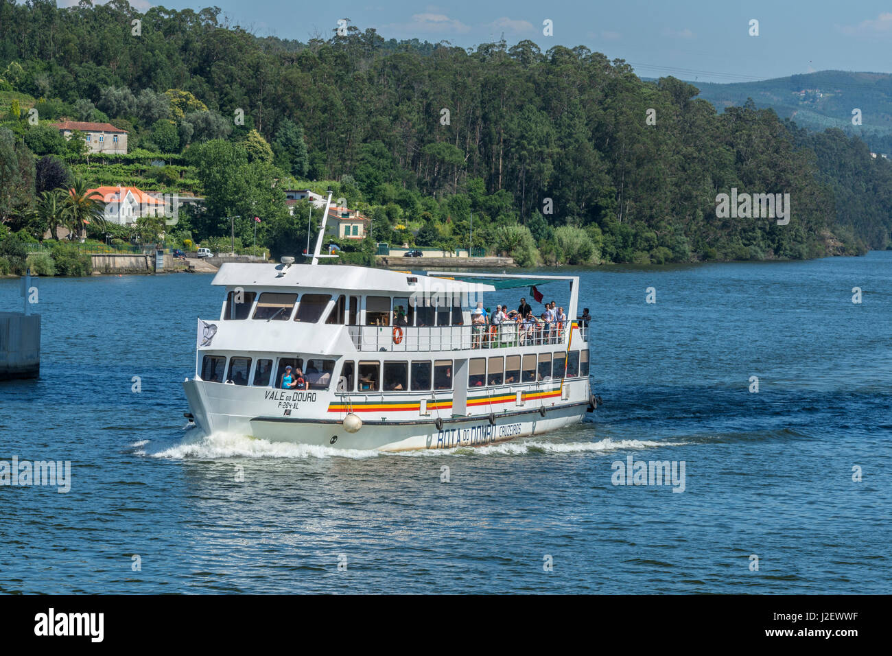 Il Portogallo, Porto distretto, Fiume Douro, imbarcazione turistica Foto Stock