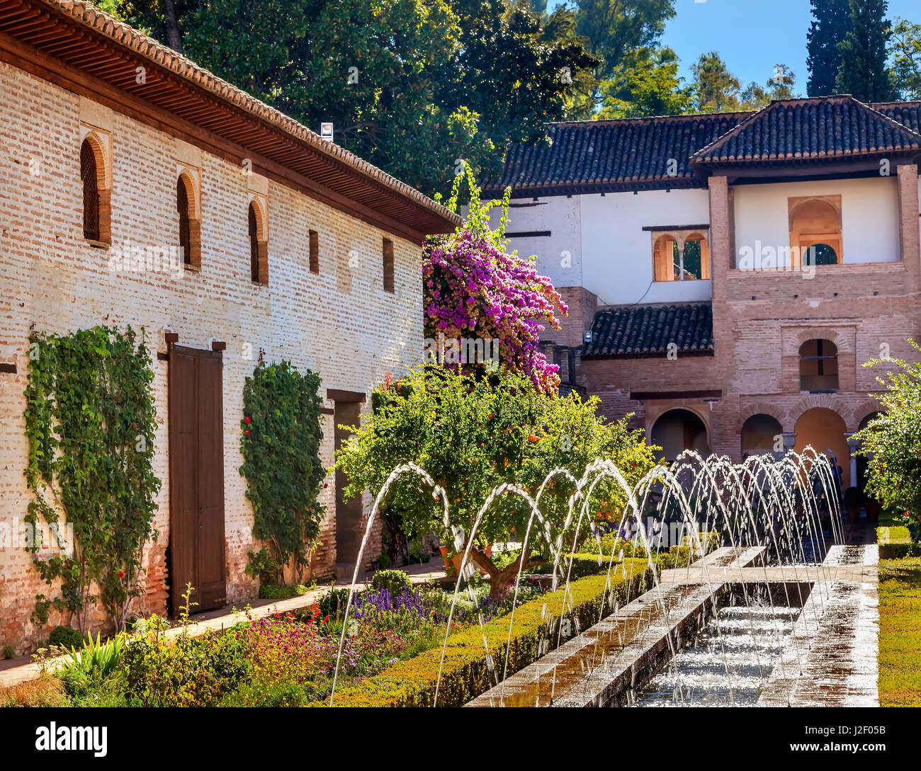 Palacio de Generalife, Alhambra White Palace Arancio giardino, Granada, Andalusia, Spagna Foto Stock