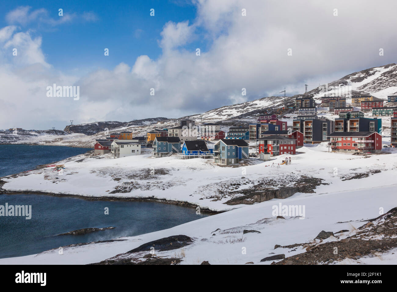 Groenlandia Nuuk, case di Qinngorput, recentemente sviluppata periferia Foto Stock