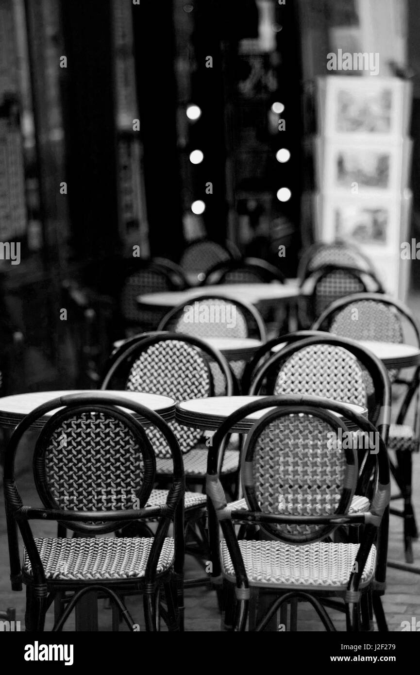 Francia, Parigi Montmartre, Place du Tertre, Cafe tabelle Foto Stock