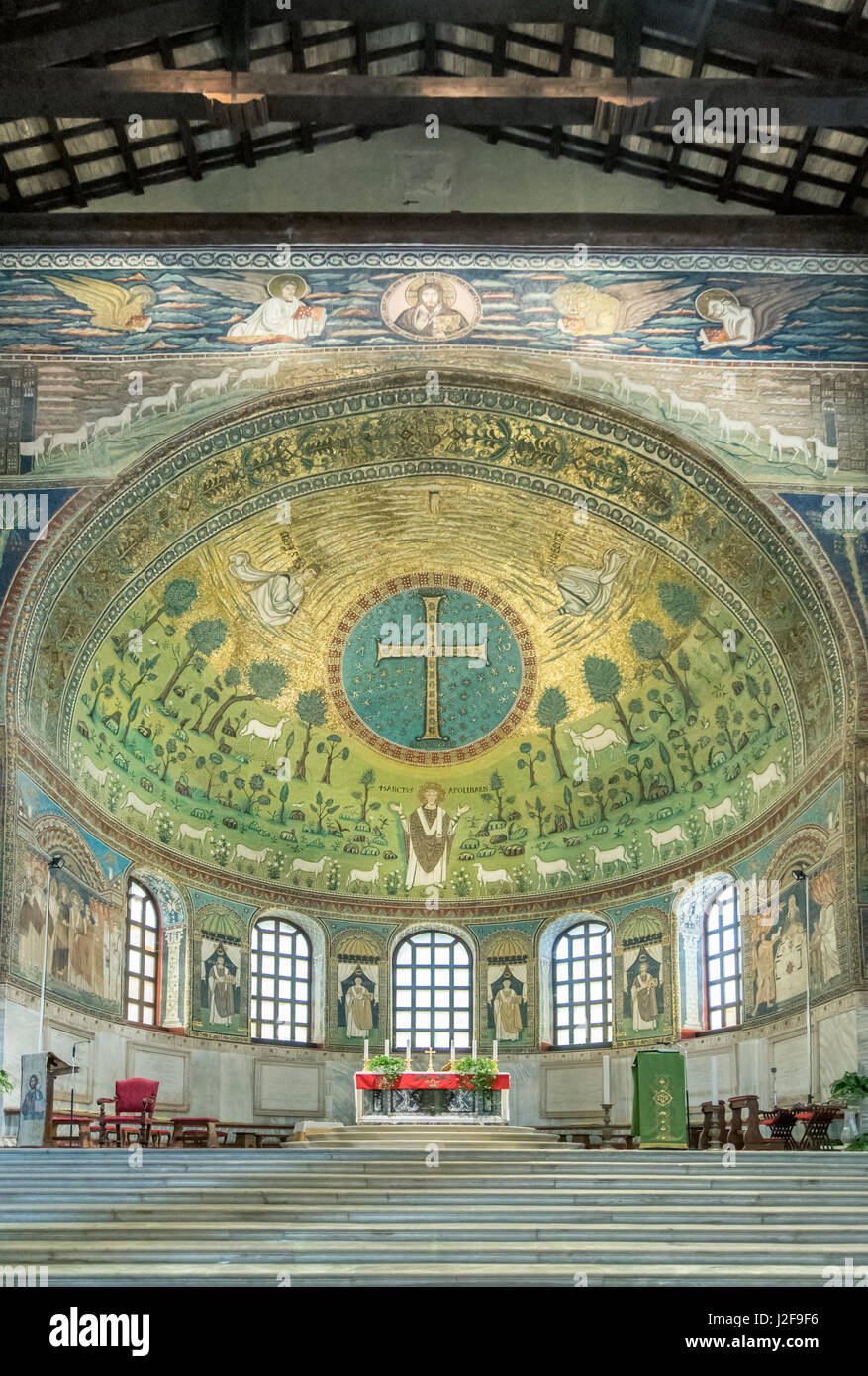 L'Italia, Ravenna, Basilica di Sant'Apollinare in Classe interni