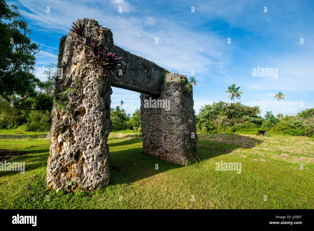 Onere di Maui trilithon in pietra costruito nel XIII secolo, Tongatapu, Tonga, Sud Pacifico Foto Stock