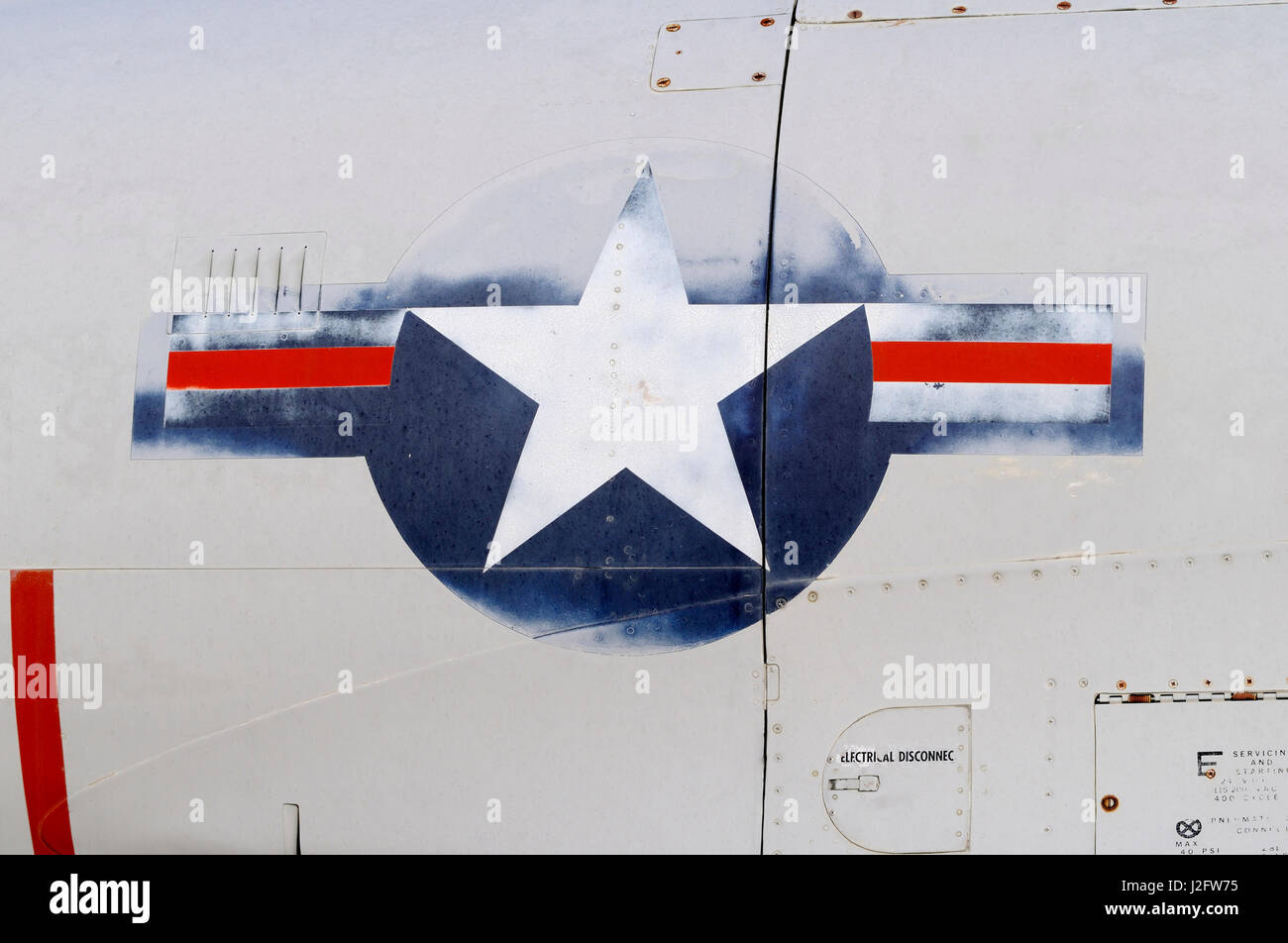 Stati Uniti d'America, Arizona, Tucson, Pima Air & Space Museum. US Air Force insignia su un jet da combattimento Foto Stock