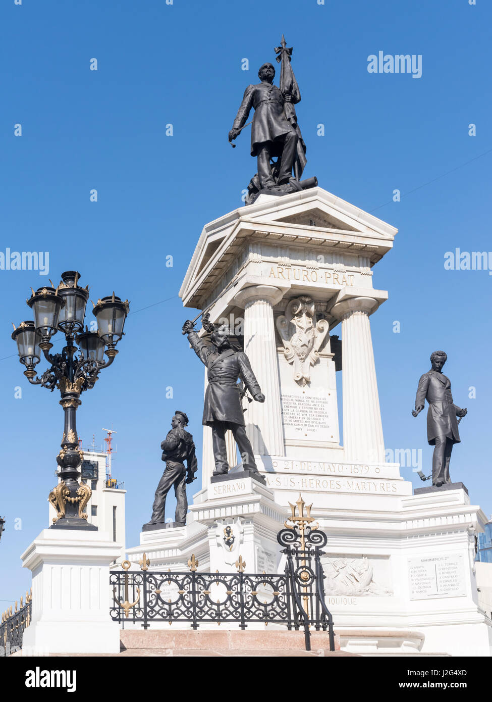 Valparaiso sulla costa del Pacifico. Centro storico della città è elencato come patrimonio mondiale a Los Heroes de Iquique che commemora la battaglia navale di Iquique in 1879. America del sud del Cile (di grandi dimensioni formato disponibile) Foto Stock