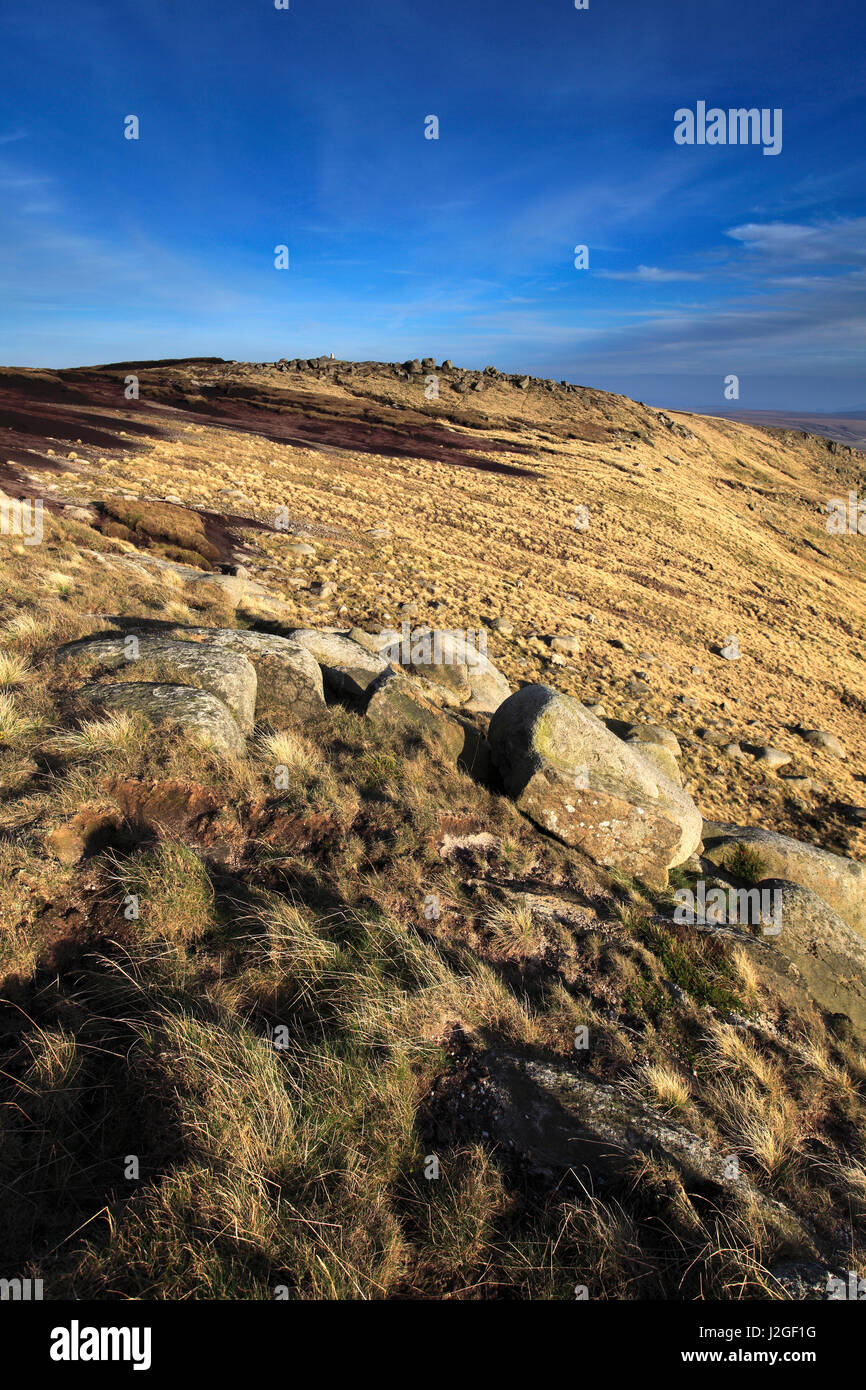 Rocce Gritstone sul ripiano Moor, High Peak, Derbyshire, Parco Nazionale di Peak District, England, Regno Unito Foto Stock
