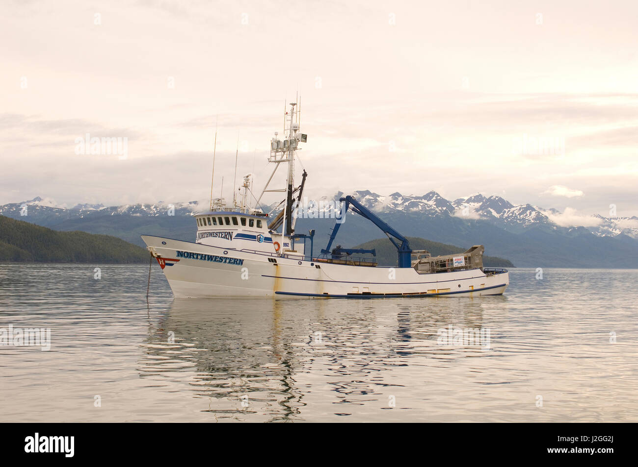 La barca di granchio Northwestern dalla serie televisiva di cattura più letale. Barca è che sono ancorate al largo di Cordova, Alaska. Foto Stock