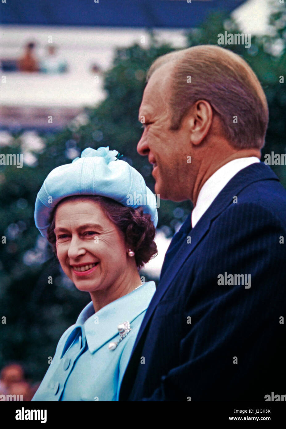 La cerimonia di arrivo con il Presidente Ford sul prato Sud della Casa Bianca durante la visita della Regina Elisabetta II a Washington nel mese di luglio 1976 (formato di grandi dimensioni disponibili) Foto Stock