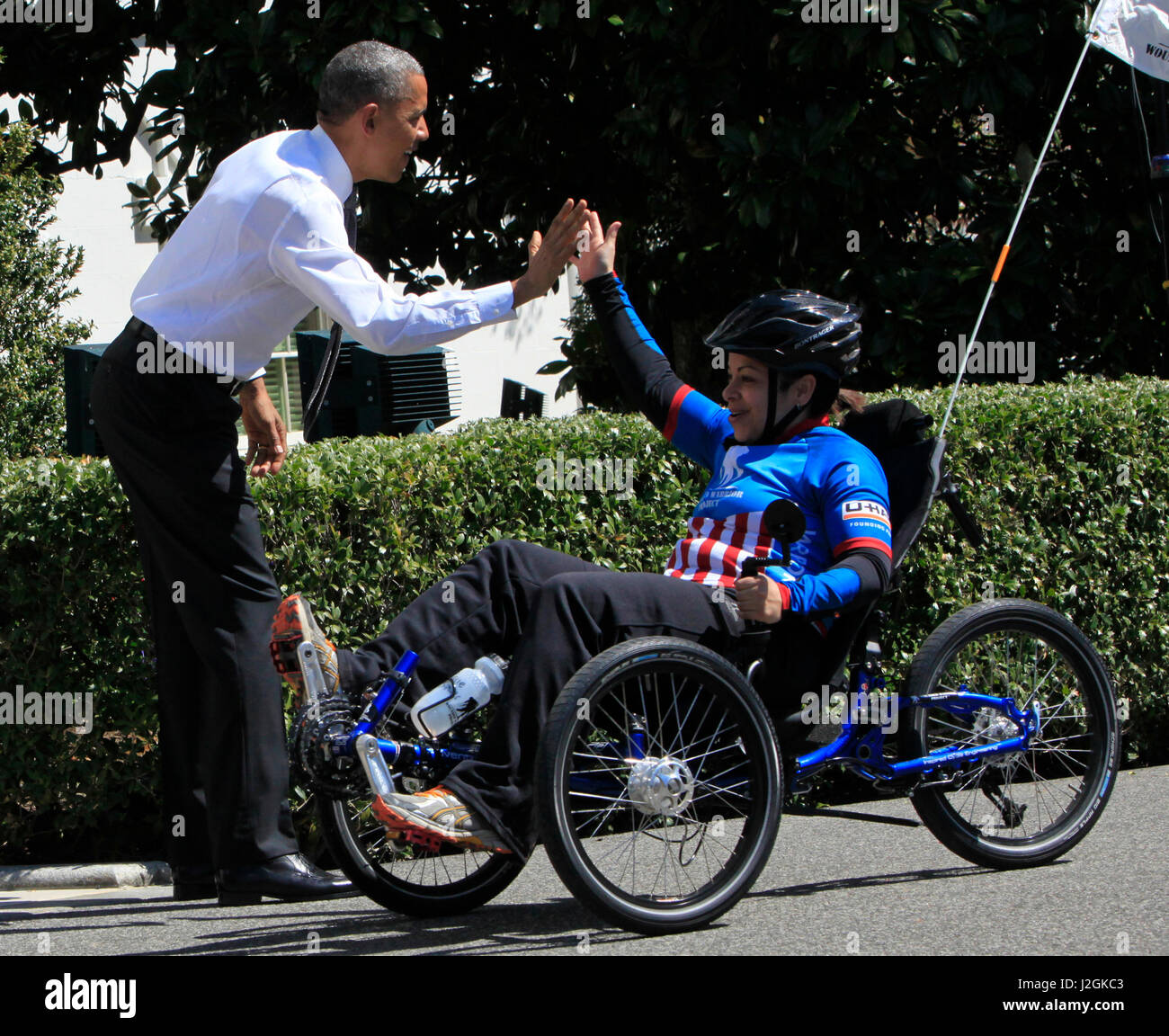 Il presidente benvenuto il guerriero ferito progetto soldato della corsa per la Casa Bianca nella celebrazione della ottava annuale Soldier Ride Foto Stock