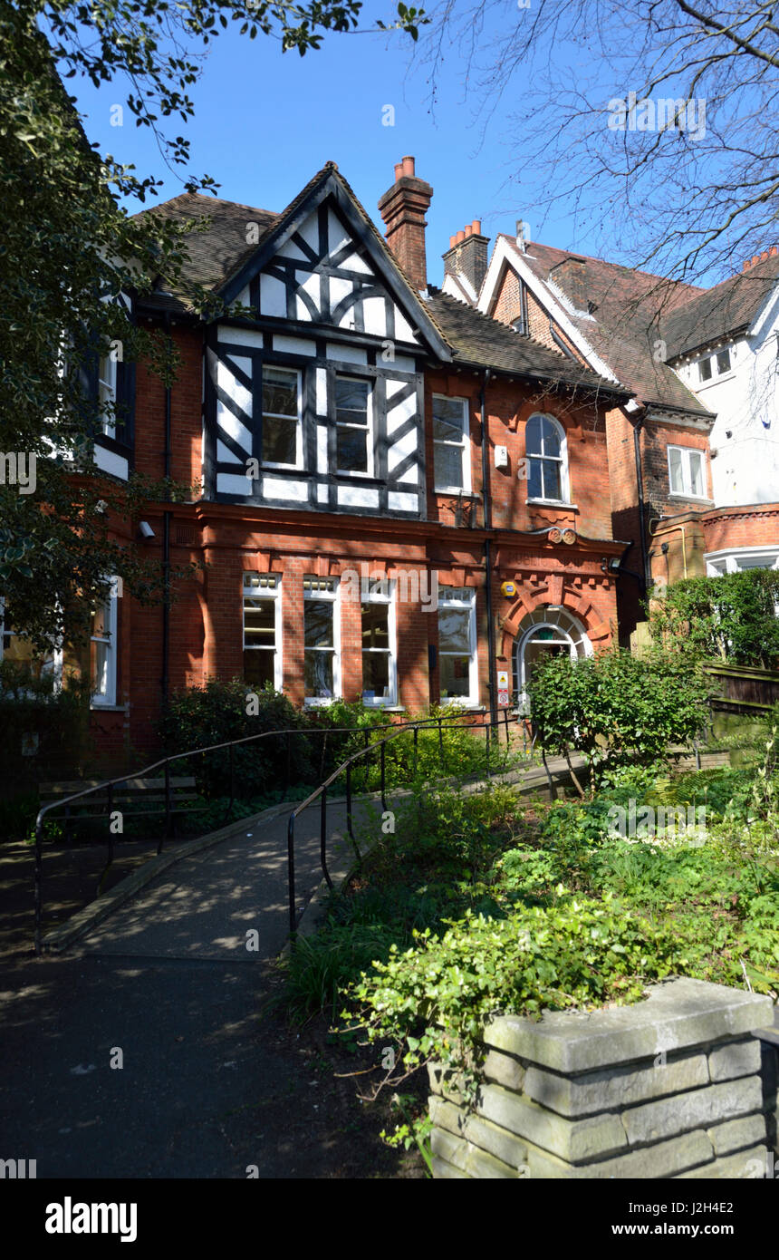 Highgate biblioteca pubblica, Shepherd's Hill, London REGNO UNITO Foto Stock