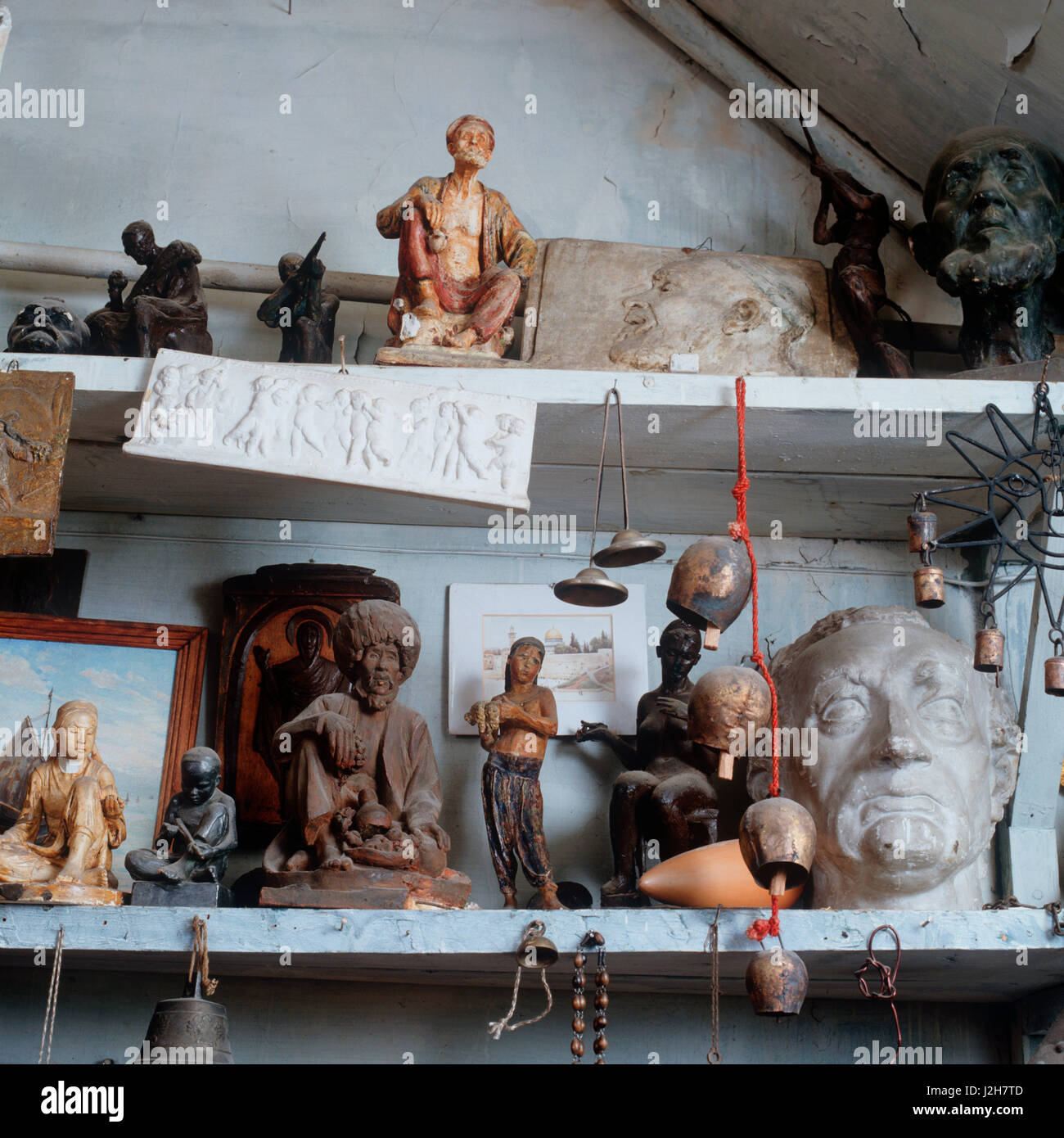 Ripiani di figurine. Foto Stock