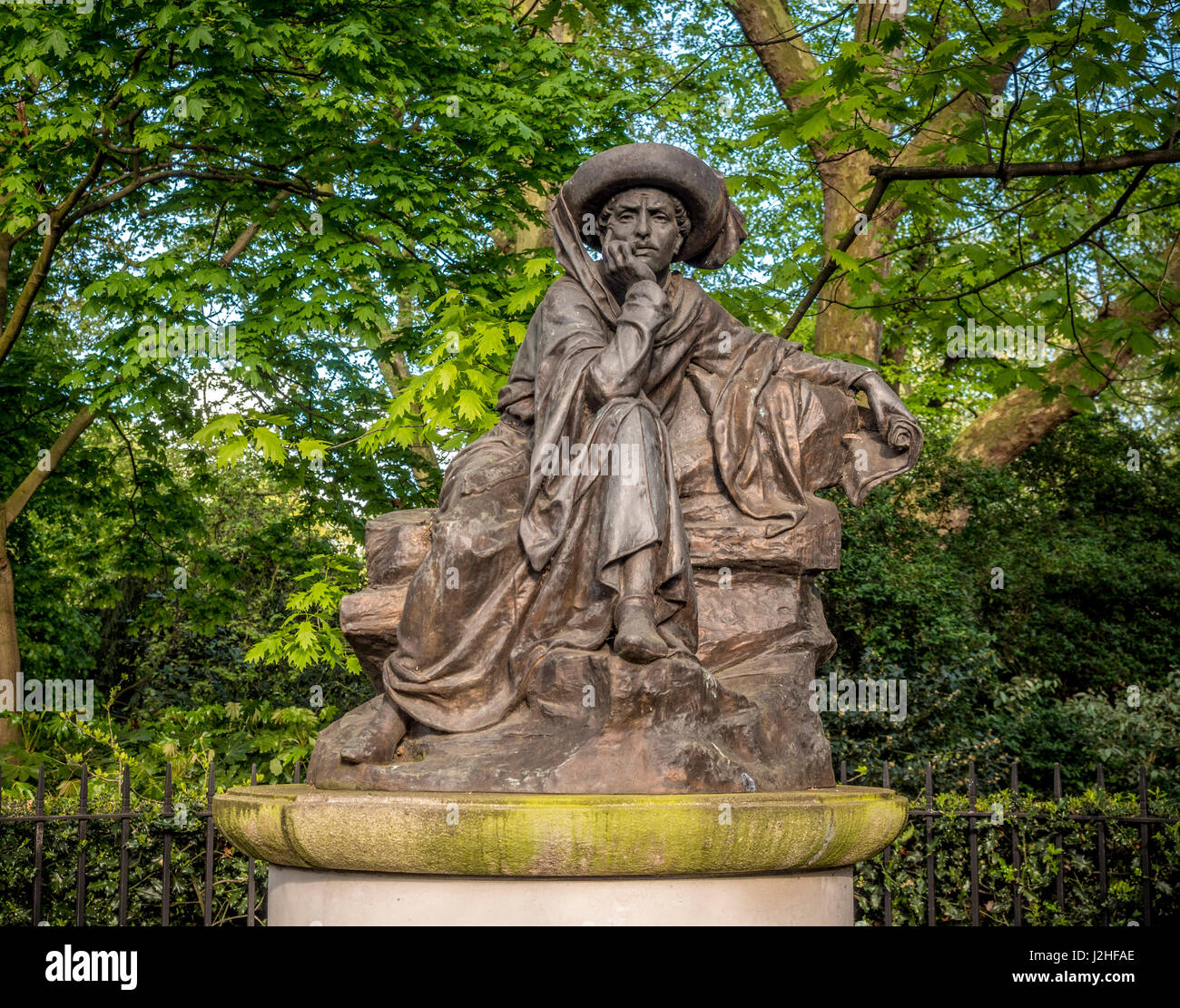 Statua del Principe Enrico il navigatore in Belgrave Square, Londra. Da scultore portoghese Jose Simoes de Almeida. Foto Stock