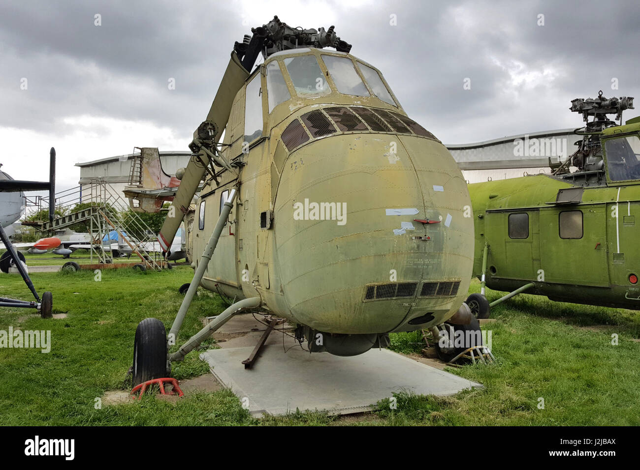 Sikorsky H-34 presentata dalla associazione della Ailes Anciennes de Toulouse in Blagnac, Francia. Foto Stock
