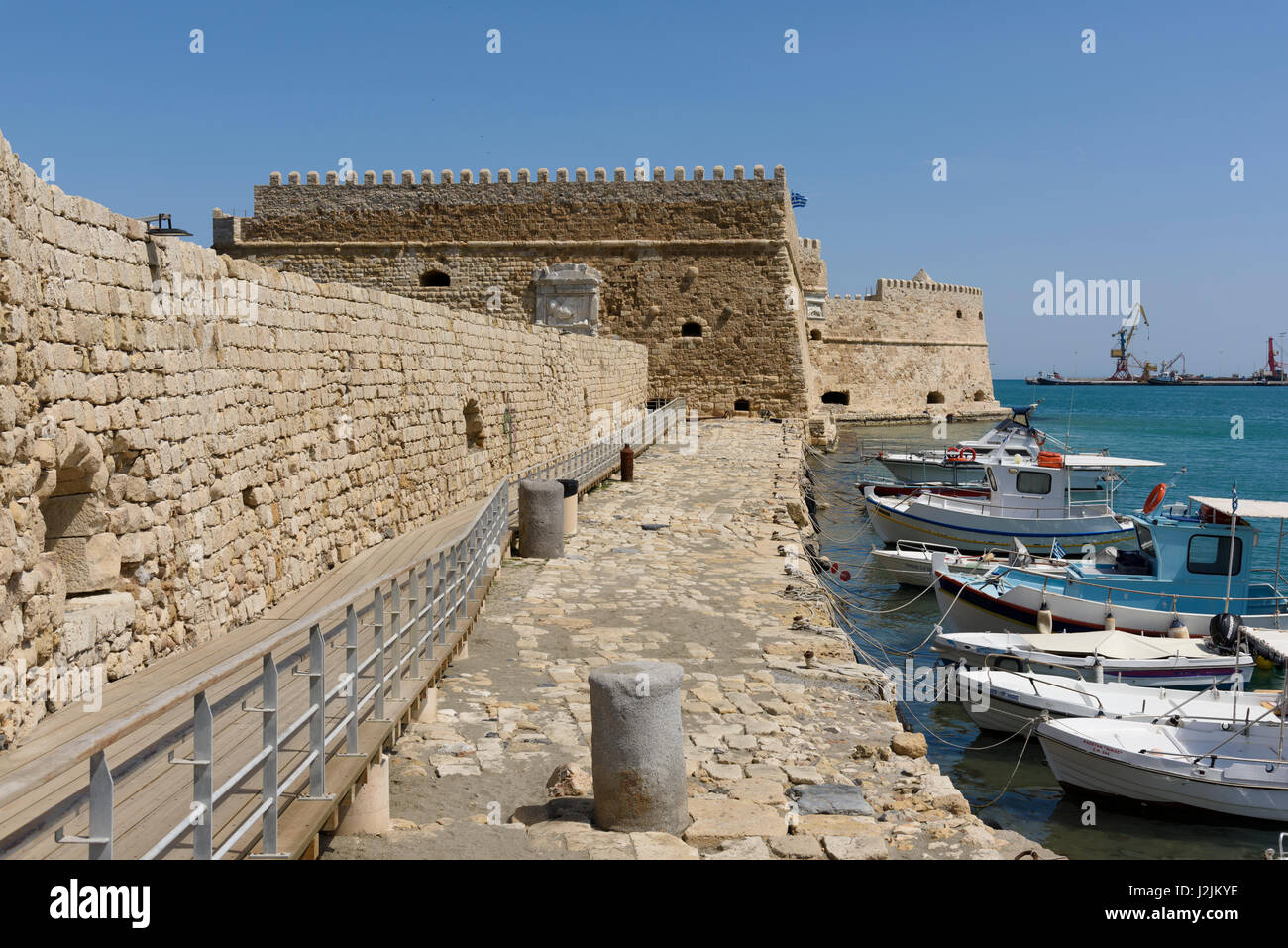 La fortezza veneziana di Rocca al Mare, Heraklion, la più grande città e la capitale amministrativa dell'isola di Creta. È la quarta più grande ci Foto Stock