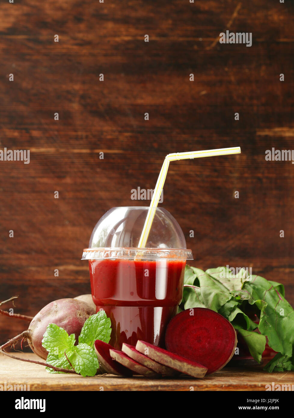 Organici naturali freschi succo di barbabietola, cibo sano Foto Stock